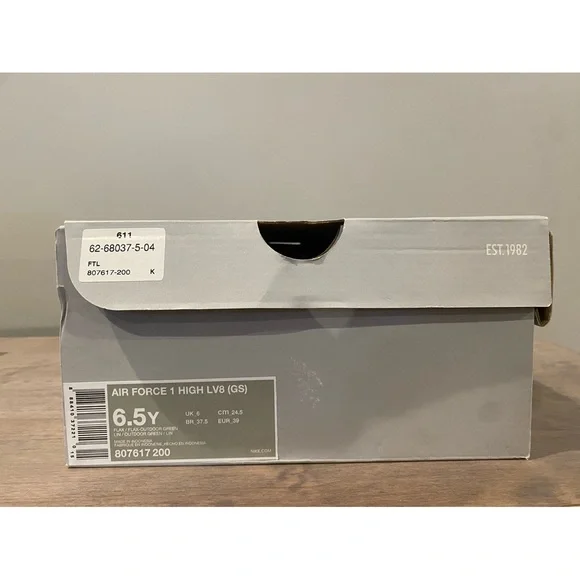 Kids ‘Nike Air Force 1 High LV8’ shoes - Picture 6 of 6